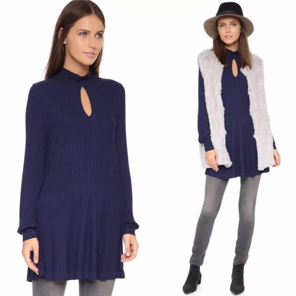 Free People- NWT -Large- Copa Banana Ribbed Keyhole Tunic- Navy